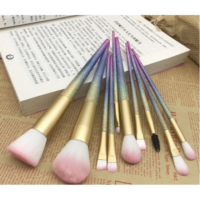 Unicorn Brush Make Up 10 in 1 - Multi-Color