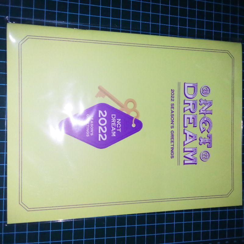 

(READY) SEASON GREETING NCT DREAM 2022 BROCHURE