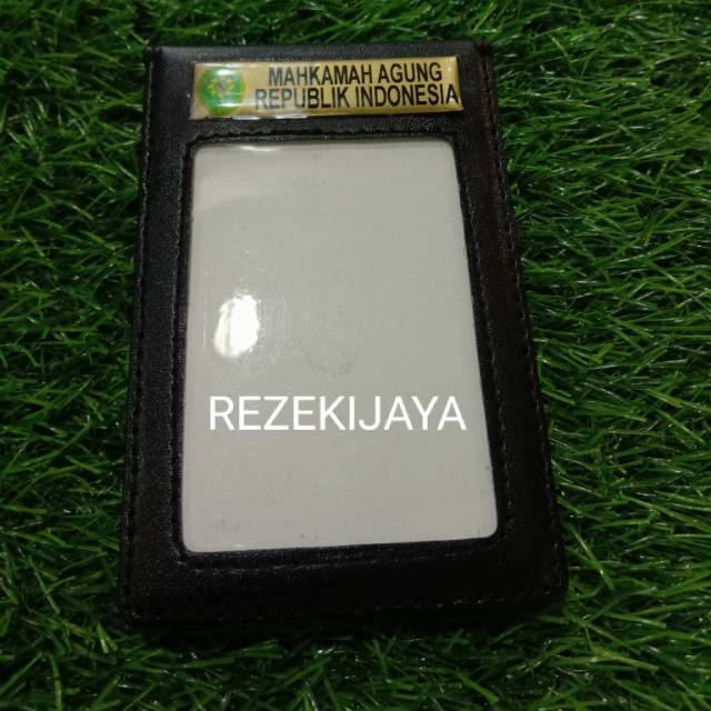 

NAME TAG ID CARD SAKU LOGO MAHKAMAH AGUNG REPUBLIK INDONESIA HITAM DOFF