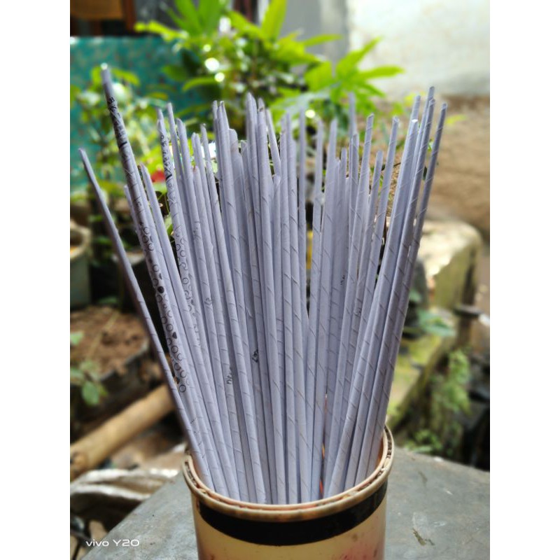 lintingan kertas HVS putih