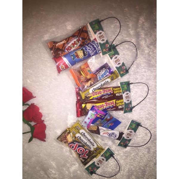 

angpao lebaran + isi Snack harga per10pcs (sudah diisi Snack)