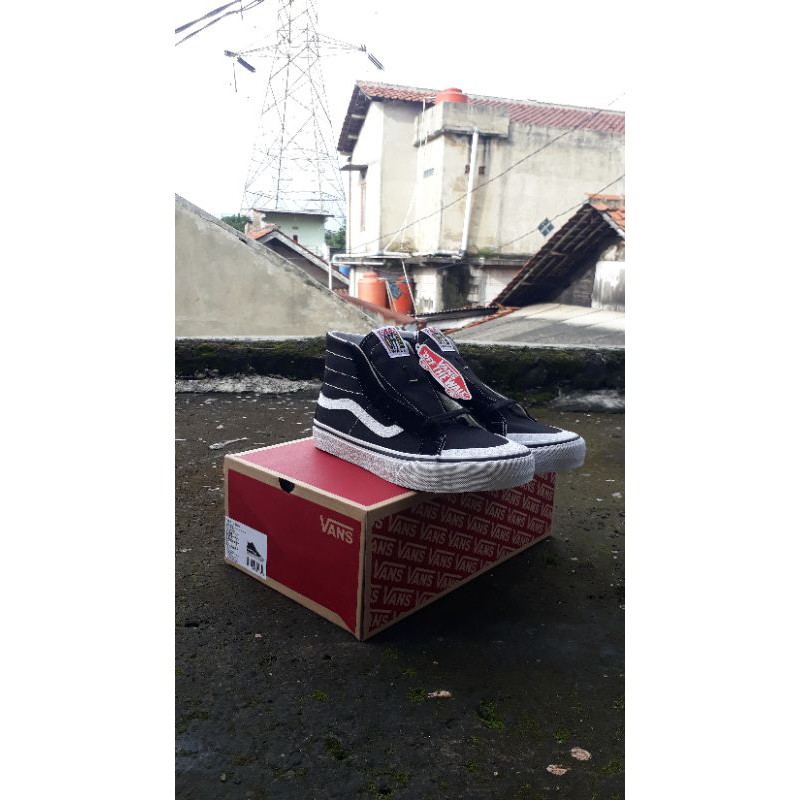 SK8-Hi 138 DECON BLACK/WHITE (RESMI PT NAVYA)