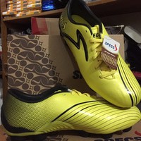 SPECS ACCELERATOR BAFANA FG LEMON & SILVER