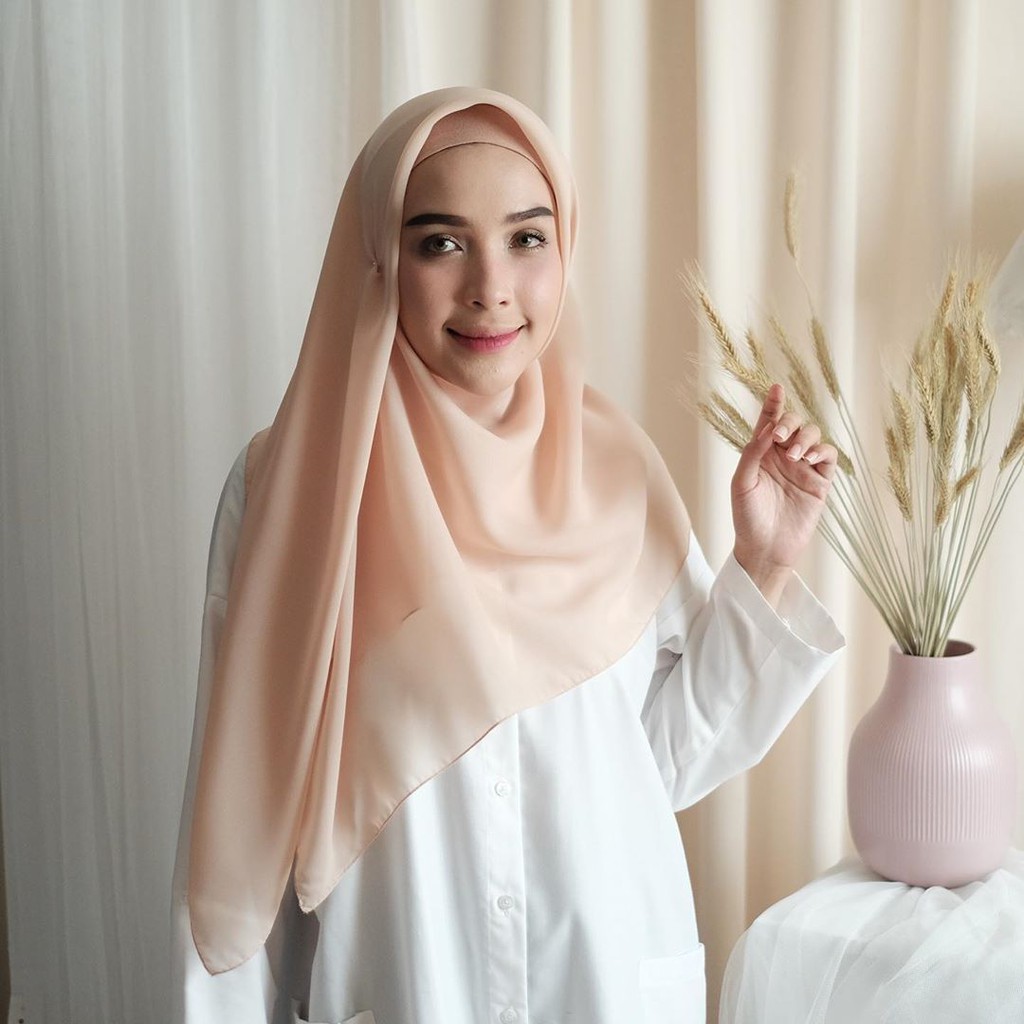 BELLA SQUARE HIJAB SEGI EMPAT JILBAB KERUDUNG MURAH PART 2