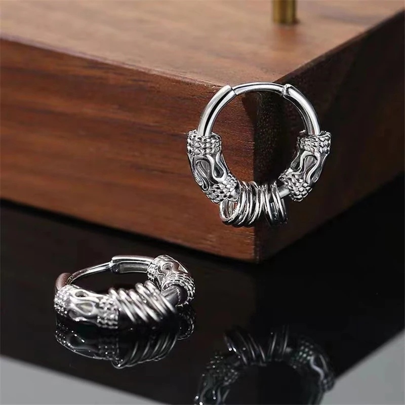 Anting Stud Liontin Bulat Bahan Stainless Steel Lapis Perak Gaya Punk Hip-Hop Untuk Pria