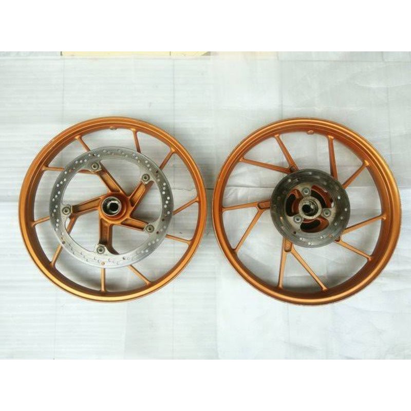 Velg racing SUZUKI satria fu original Bekas