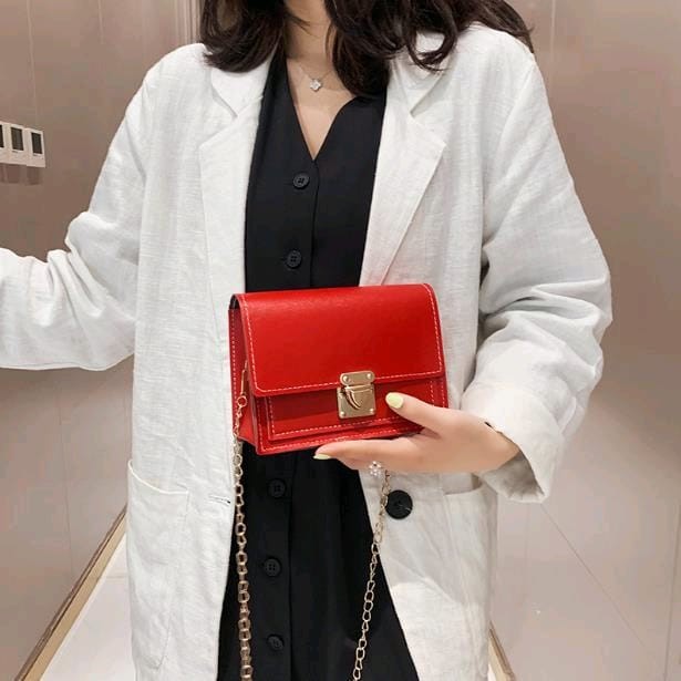 Tas Selempang Wanita Kotak Simple Mini / Tas LV Mini Korea Termurah