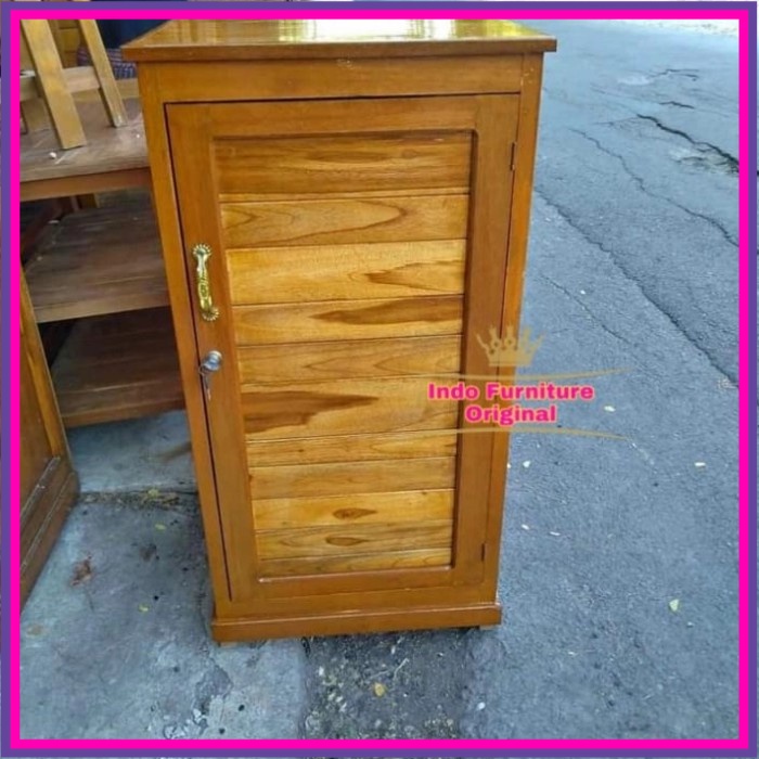 Almari pakaian - lemari pakaian - lemari kecil kayu Kalimantan
