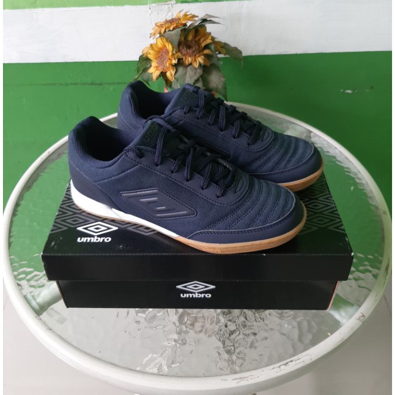 Umbro Futsal Street V