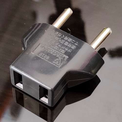 Steker Adaptor Sambungan Colokan Listrik Gepeng ke Bulat Universal