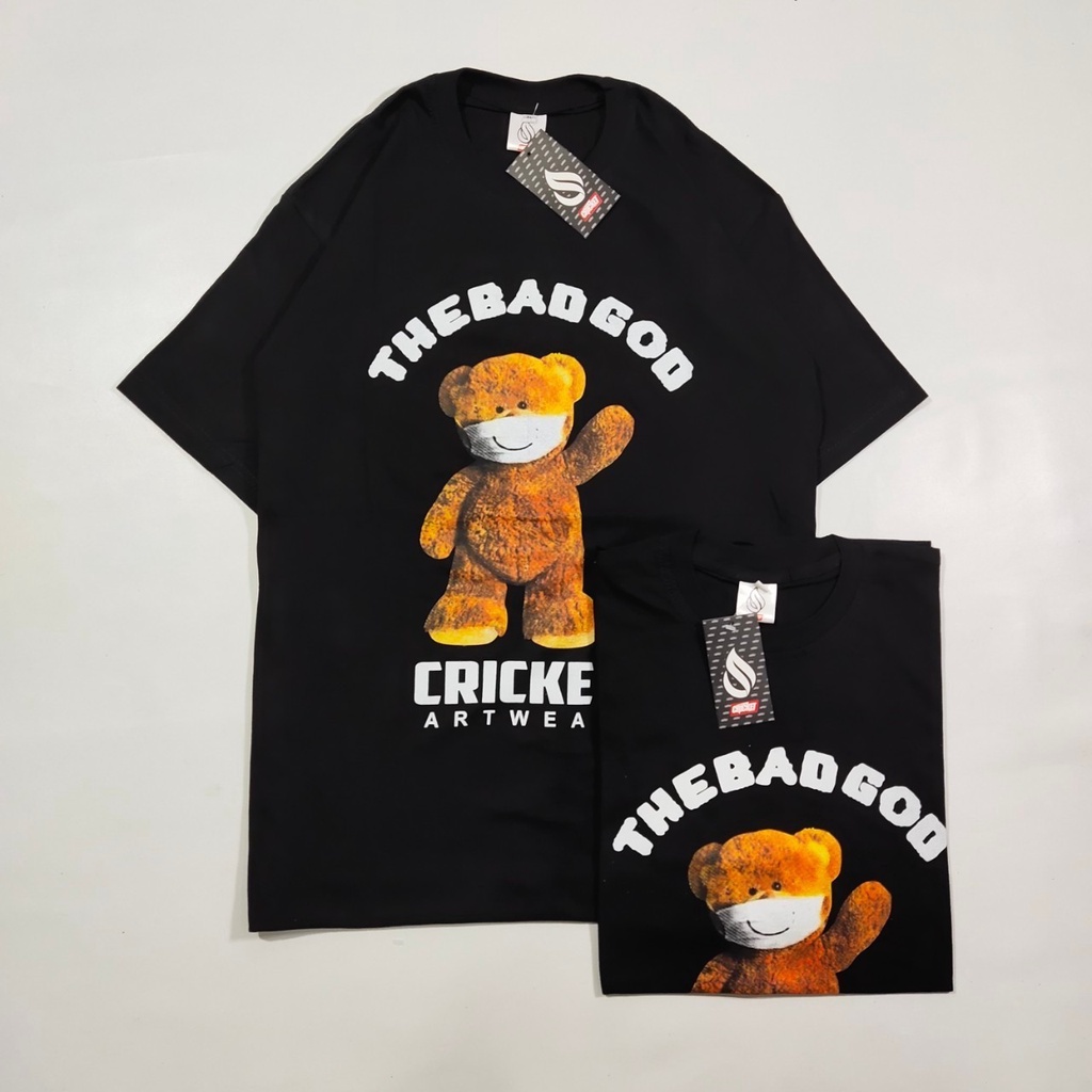 Kaos Distro Premium CRICKET Art WEAR THE BAD GOD Lengan Pendek/Kaos METAL Branded Terpopuler/Kaos Ar