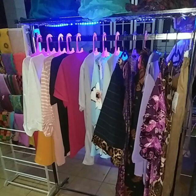 Gantungan Baju, Gawangan Pipa Kotak Dengan Rak Ram Kawat