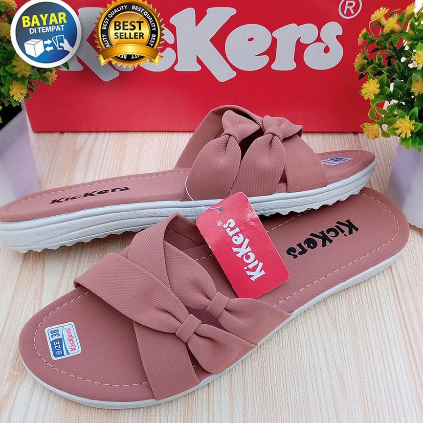 SANDAL WANITA DEWASA SLOP KICKERS M EMPUK NYAMAN DIPAKAI / SANDAL REMAJA SLOP PITA  KICKERS / SAKIPO