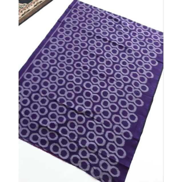 Motif Modern bulat bulat, warna ungu cerah - Tenun Ikat karya para UKM Kediri