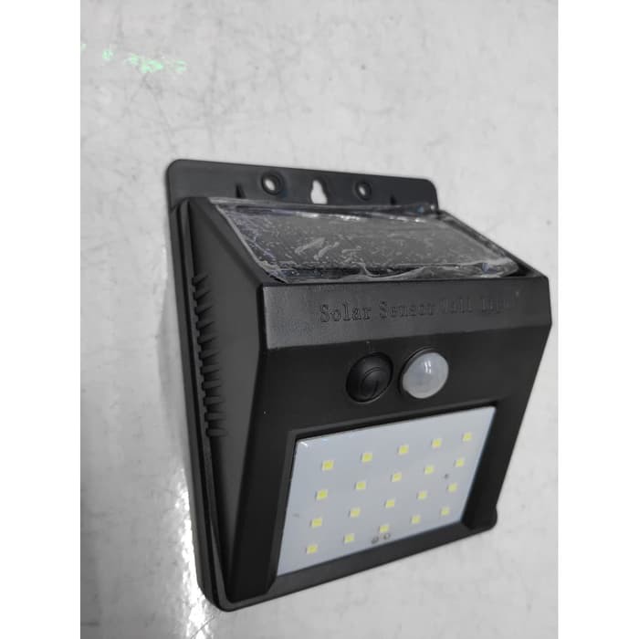 Lampu LED Taman Tenaga Surya Solar Cell Sensor Otomatis