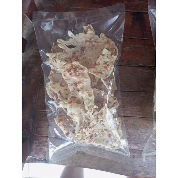 

Peyek Kacang dan Peyek Rebon