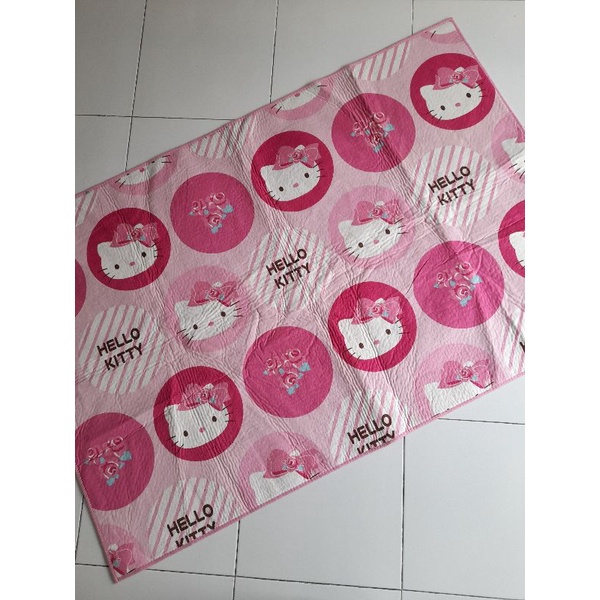 Karpet Preloved Import Hello Kitty