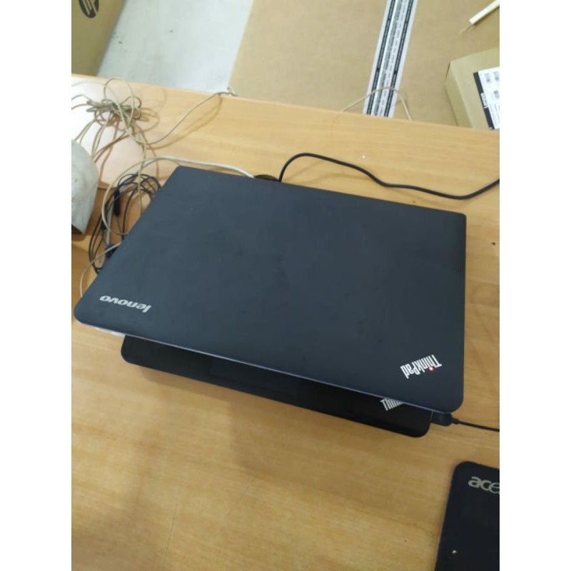 Lenovo Thinkpad X240s core i5 touchscreen