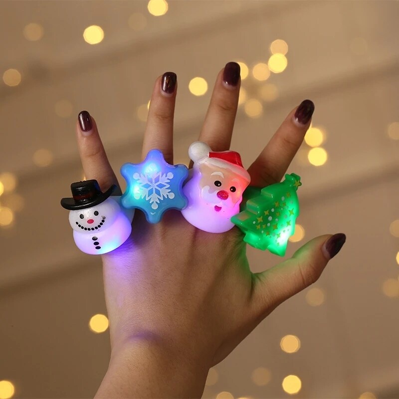 [Luminous Toy Old Man Snowflake Christmas Ring][ Christmas Small Gift Gift Prom Party Finger Light]