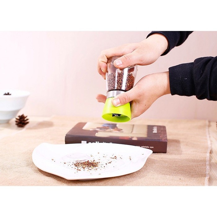 

Penghalus dan tempat bumbu manual grinding