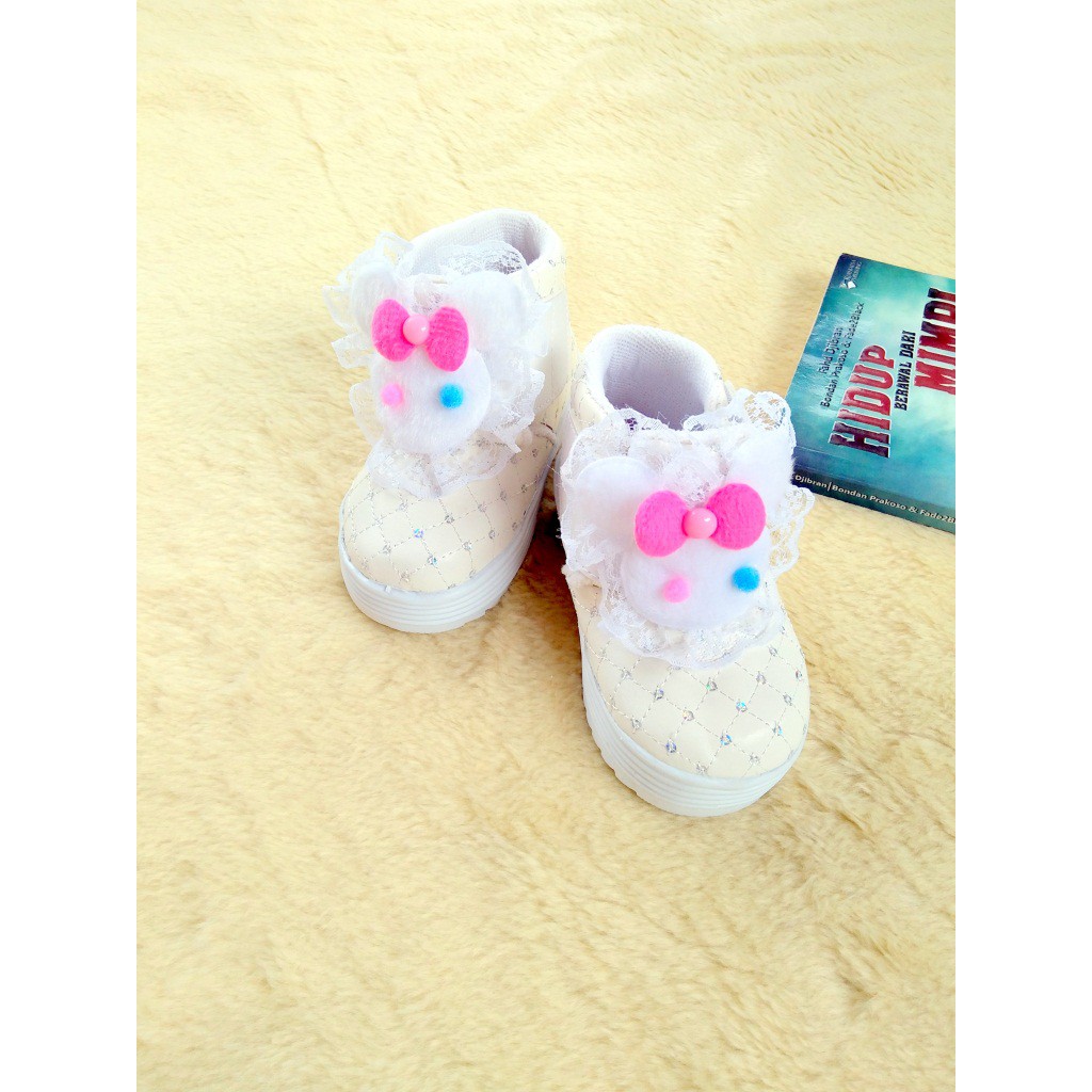 Sepatu Anak  04 Rabbit Putih