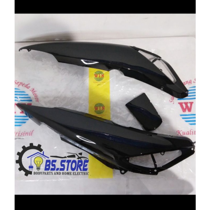 COVER BODY BELAKANG KANAN KIRI + PET STOP/ KEMPOLAN BELAKANG / HONDA SUPRA X 125 2004 2005 2006 2007 2008 2009 2010 2011 2012 2013/ MERK WIN/ supra x 125 batman