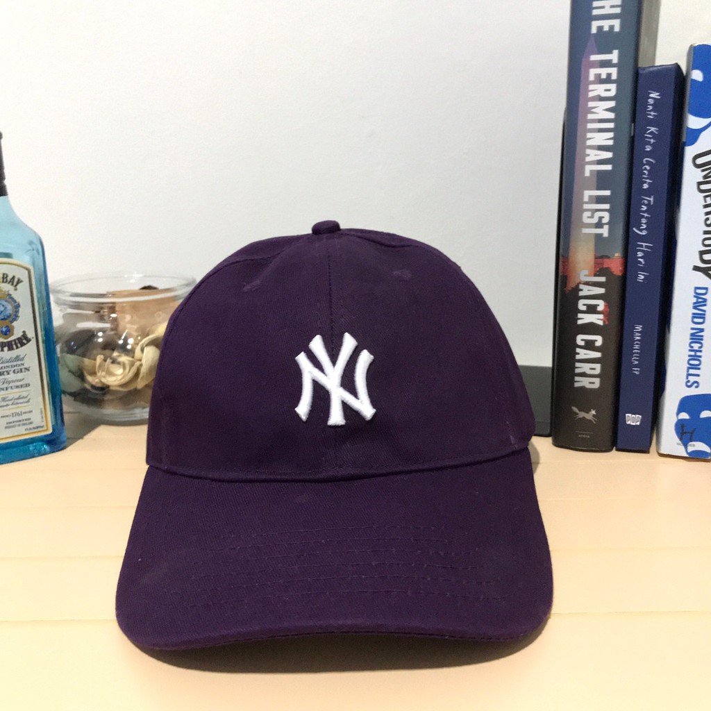 TOPI MLB UNGU LOGO PUTIH
