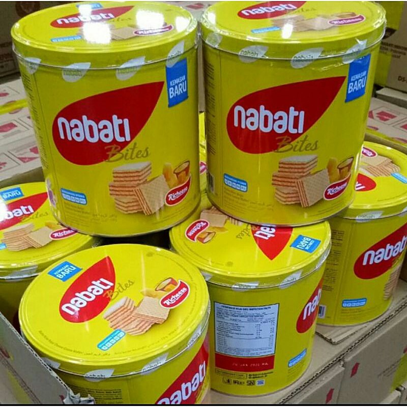 

Wafer Renyah Gurih Manis Asin Spesial Cemilan Keju Richeese Cheese Nabati Kaleng 320gr