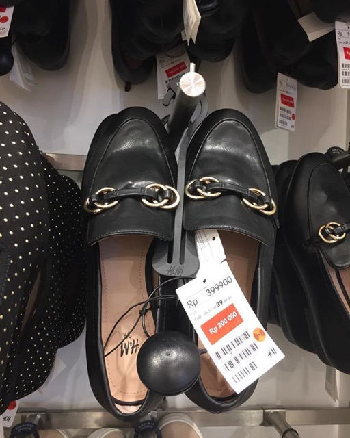SALE SEPATU HITAM HNM ORI STORE