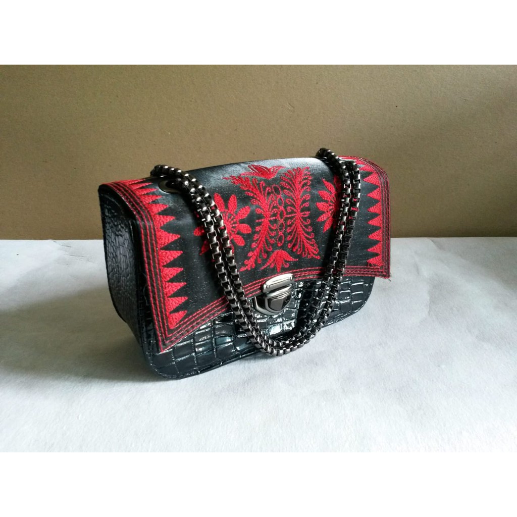 tas selempang rantai petak