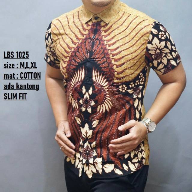 KEMEJA BATIK SLIMFIT PRIA WARNA KUNING EMAS GOLD LENGAN PENDEK MOTIF MERAK LBS 1025