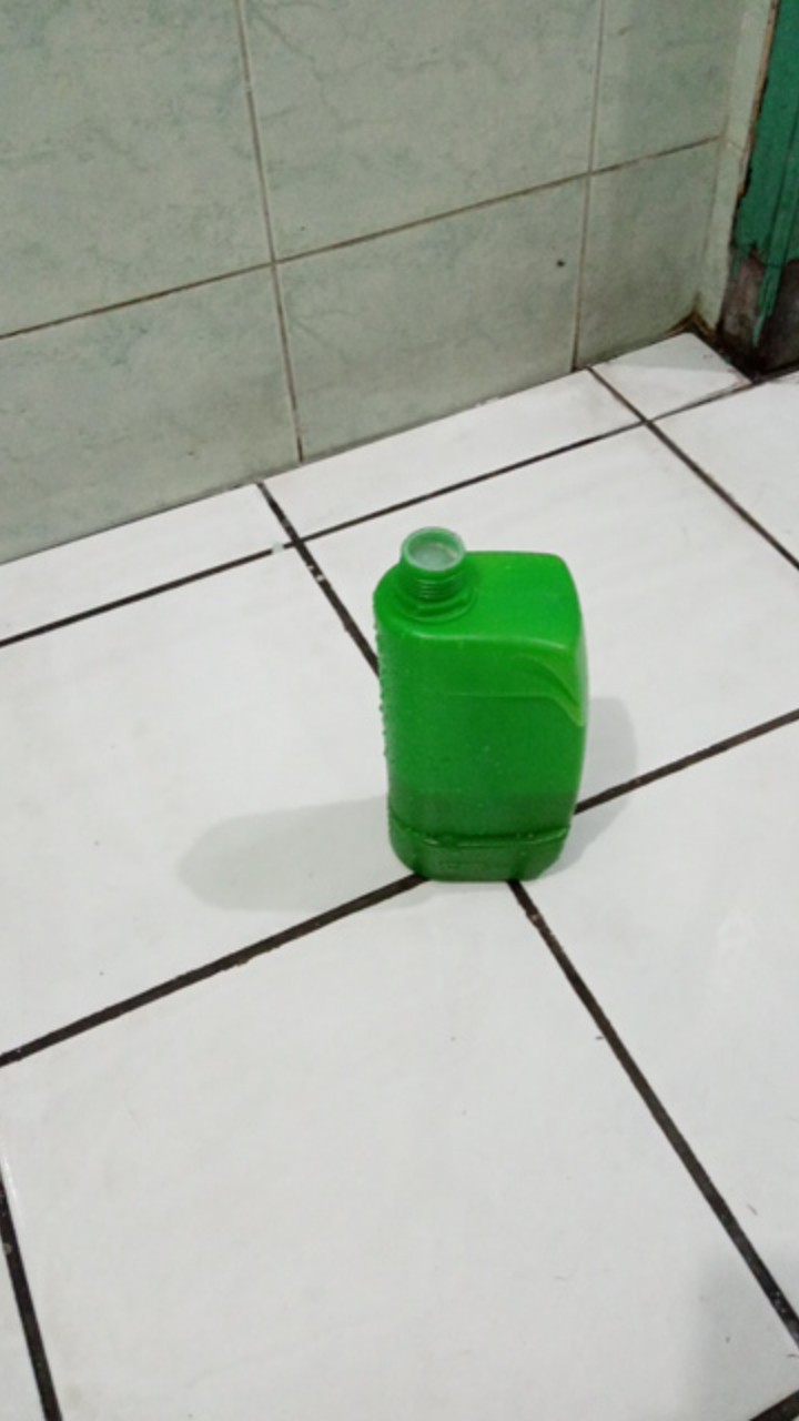 Pembersih Keramik Top Ron Pembersih Porcelain Topron Asli Kinclong Pembersih Toilet