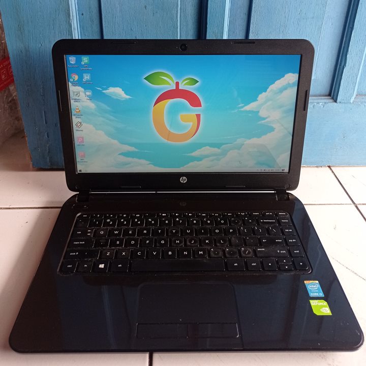 HP 14-r103TX Hitam Slim Tipis Intel Core i3 RAM 8GB SSD 128GB VGA NVIDIA Geforce 2GB Windows 10 Lapt