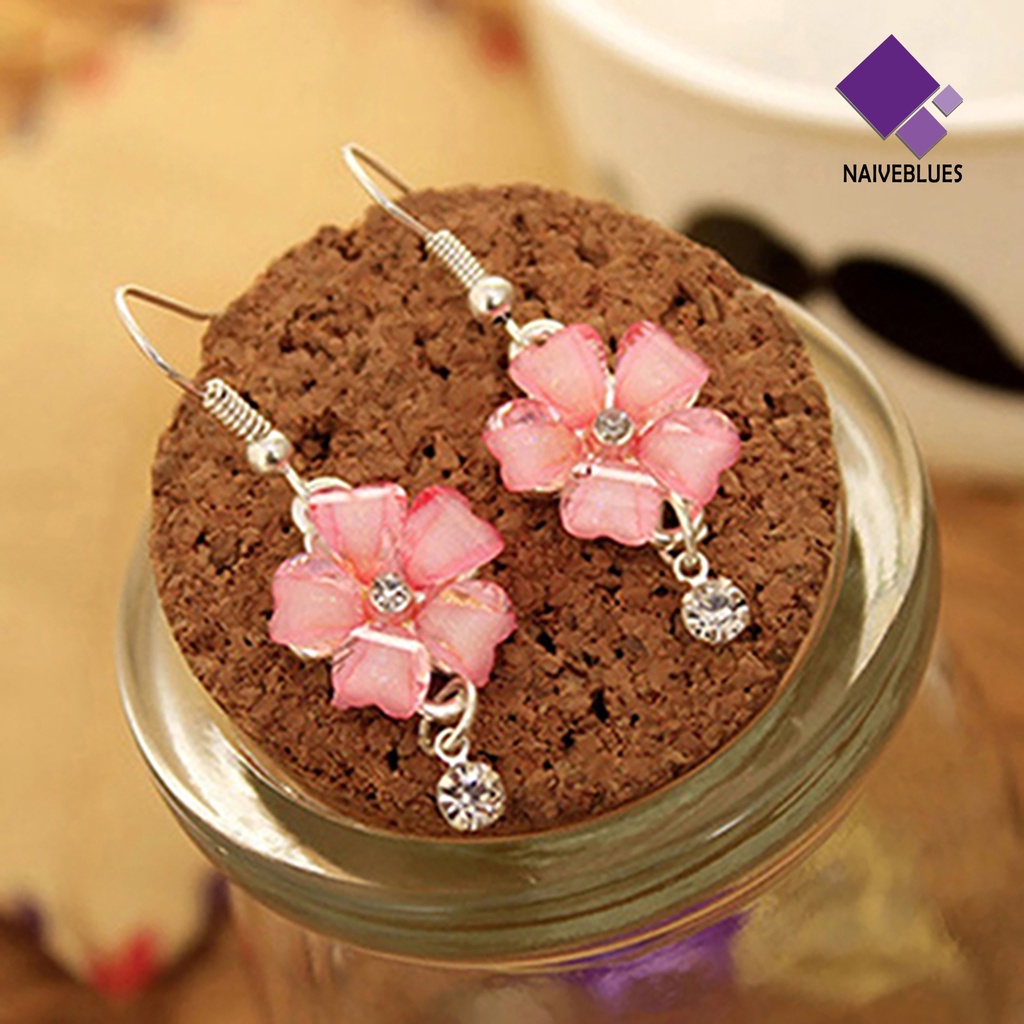 Anting Kait Gantung Wanita Desain Bunga Hias Berlian Imitasi Untuk Pernikahan