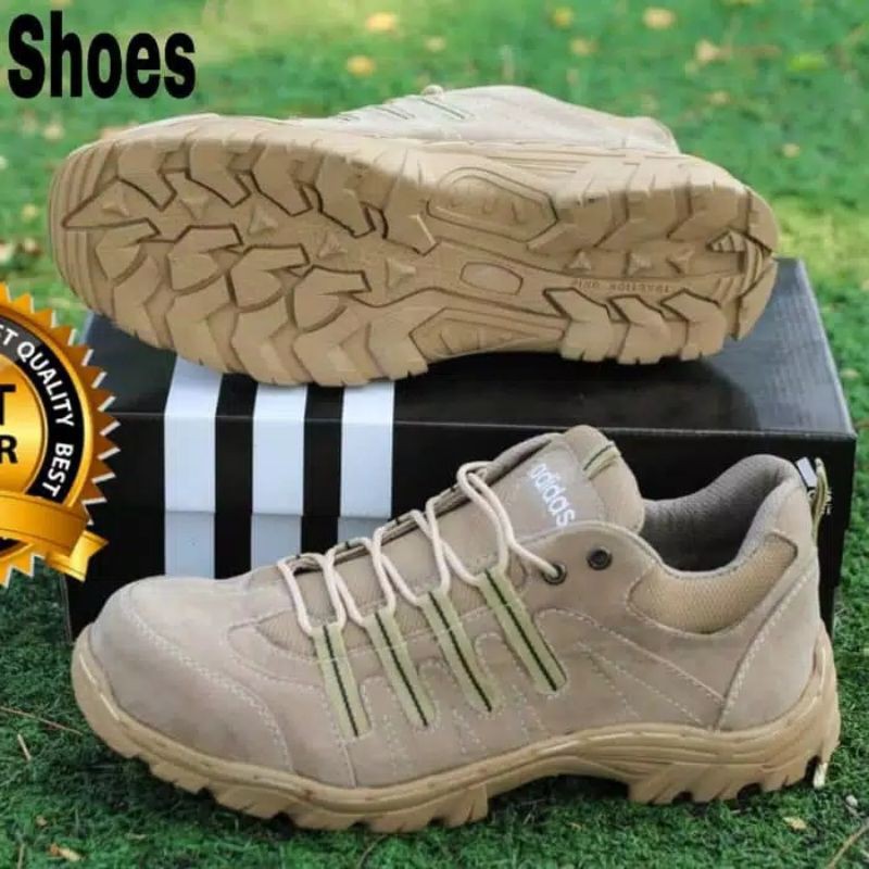 sepatu boots pria