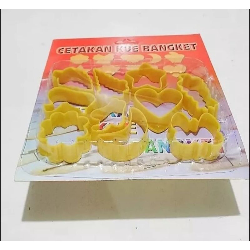 1 SET CETAKAN BISKUIT IMPORT ISI 10 BENTUK