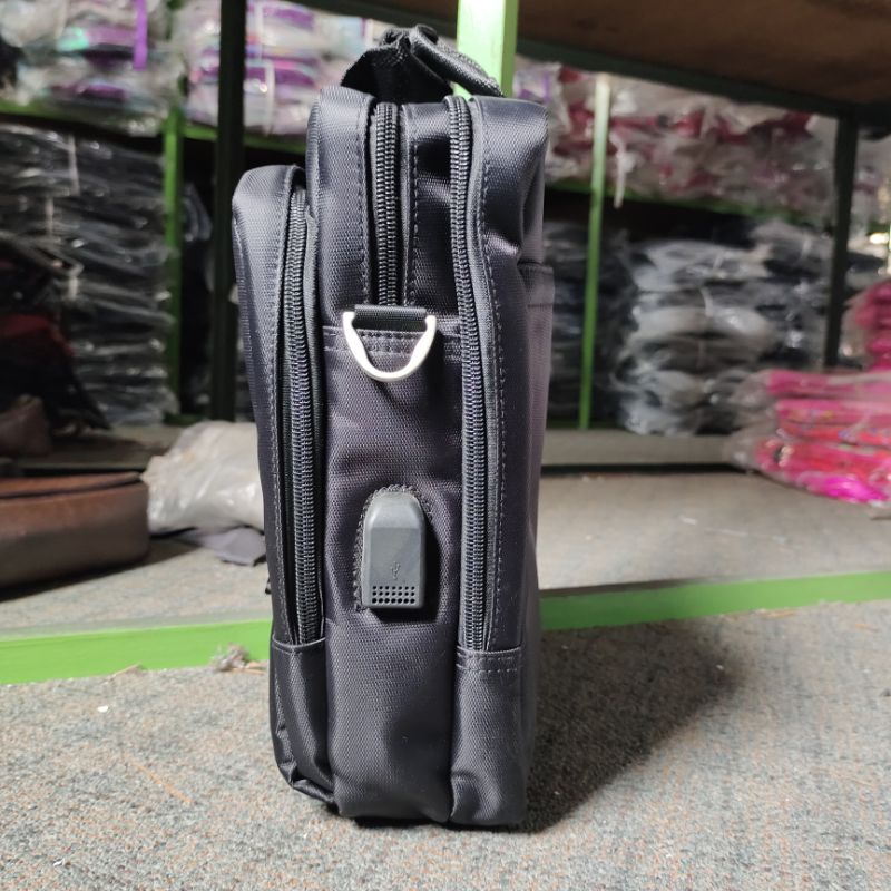 Tas selempang pria/Tas original polo winstar - USB PORT