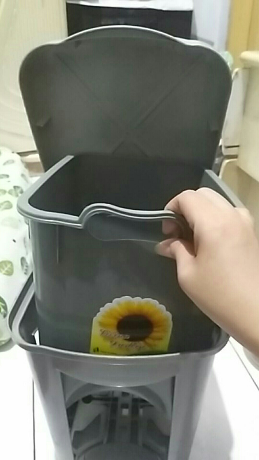 Tong Sampah Injak 10 Liter