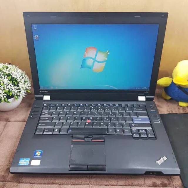 Laptop Lenovo L420 Core i3 RAm 4GB