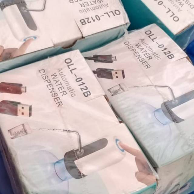 Automatic water dispenser