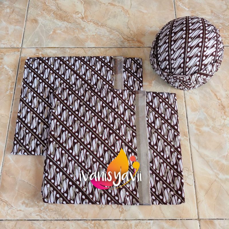 Sepasang Jarik + Blangkon Pengantin Prodo, Motif Lereng Kecil