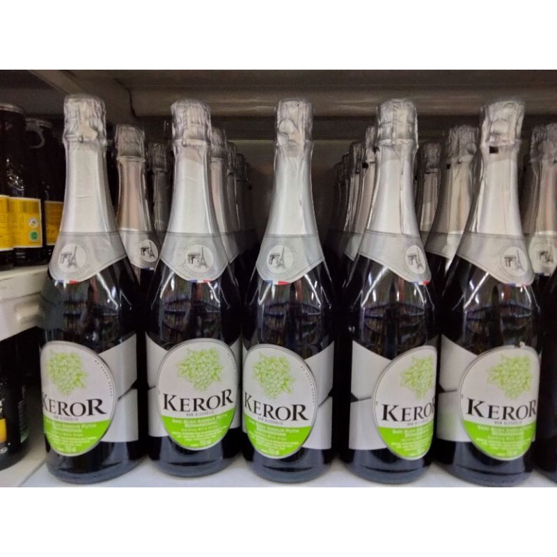 

minuman anggur putih