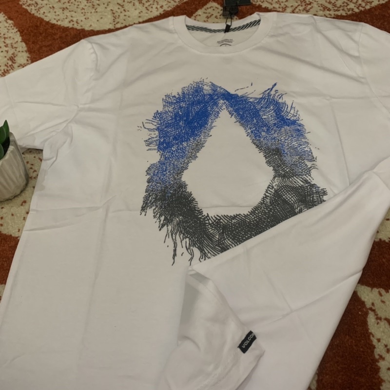 Kaos volcom liberated reto mirror sample