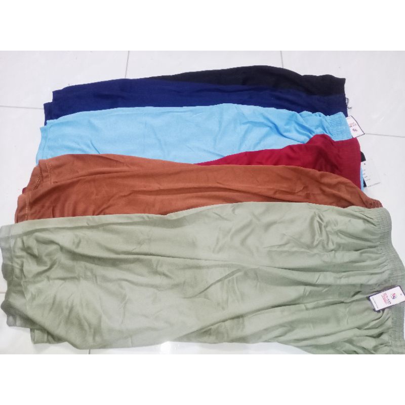 Short Jumbo | Short Jumbo Merek Yun San | Dalaman Rok | Dalaman Gamis | Dalaman Daster Dll