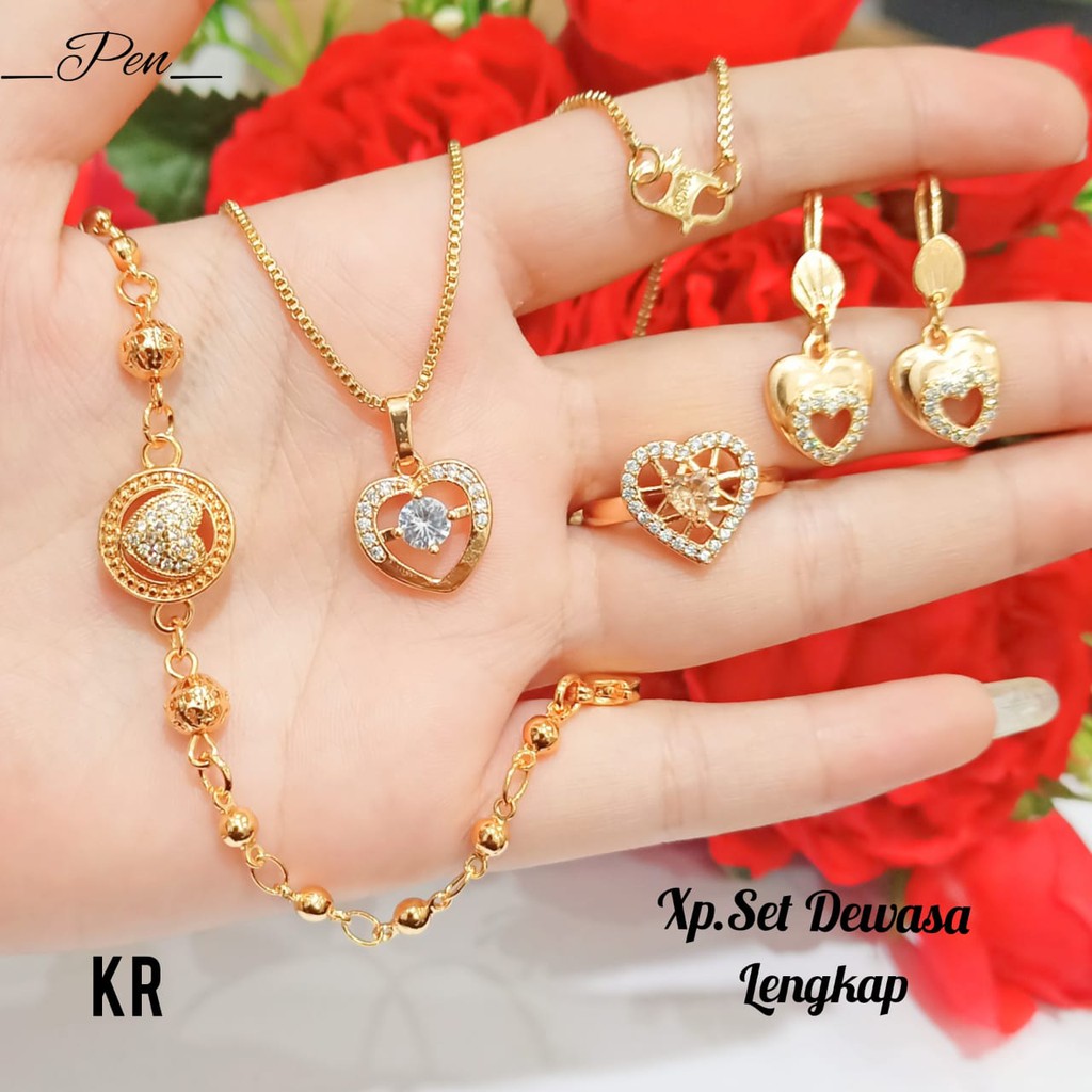 Set Dewasa love TITANIUM permata  elegan Gold,tidak karat COD