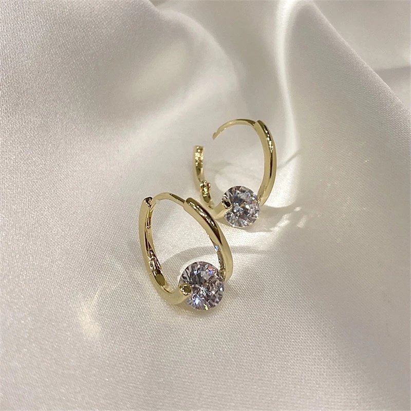 Anting Stud Zircon Kristal Warna Emas Silver Gaya Korea Untuk Wanita