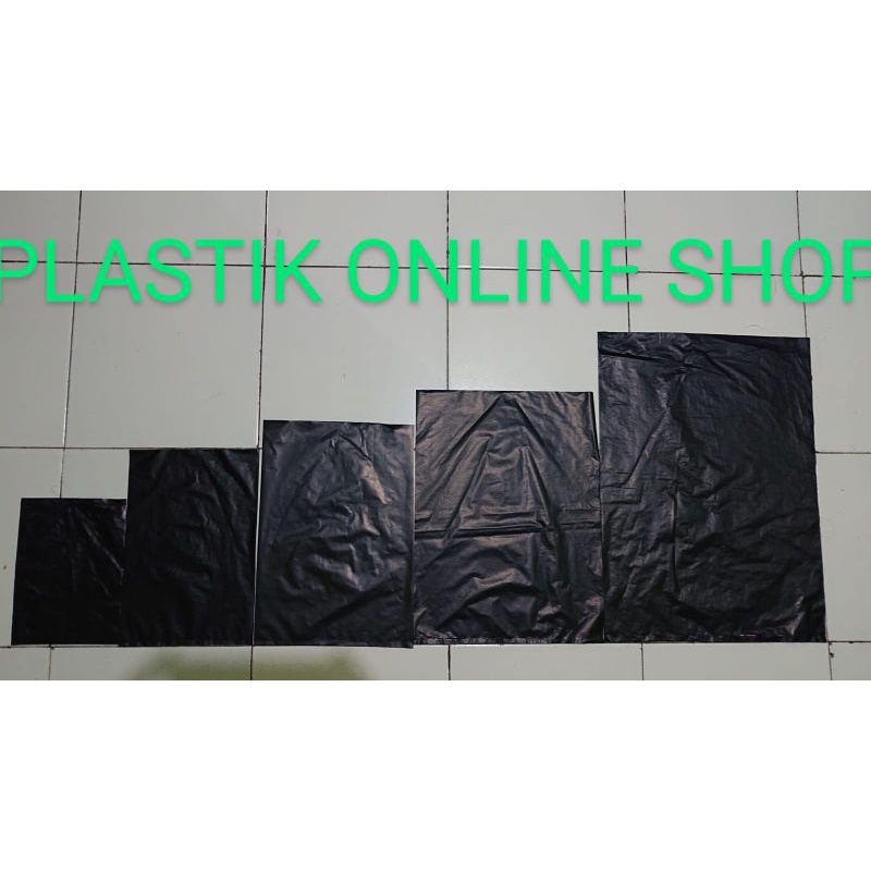 PLASTIK OLSHOP ( 100pcs ) ukuran NO. 25 PANJANG 35cm X LEBAR 25cm HITAM DAN SILVER