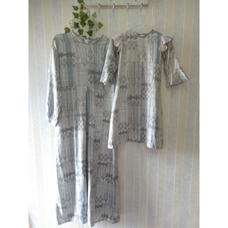 Preloved Gamis Couple / Gamis ibu dan anak bukan Vanilla hijab HL WK