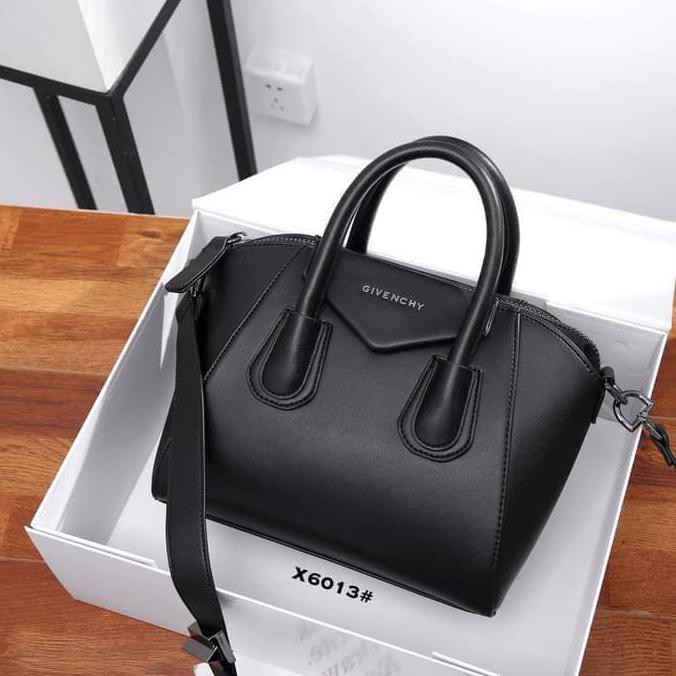 Pengiriman Cepat dan tepat tas givenchy antigona medium black leather handbag + box x6013 BARANG