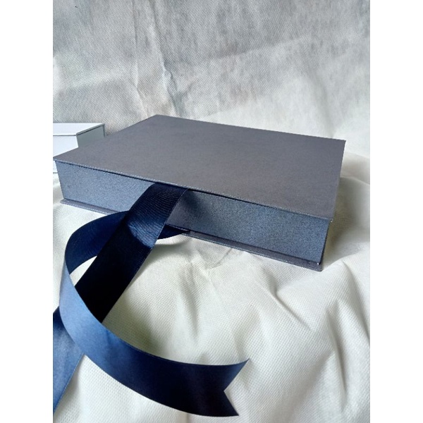 

Kotak Kado Tipe Flip Box | Gift Box Hard Box Custom